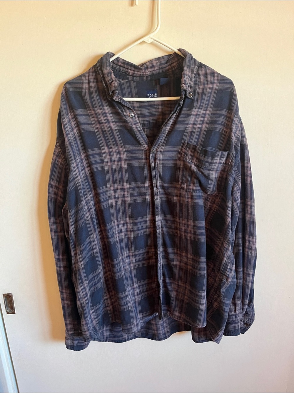 Basic Editions Men's Navy and Gray Plaid flannel